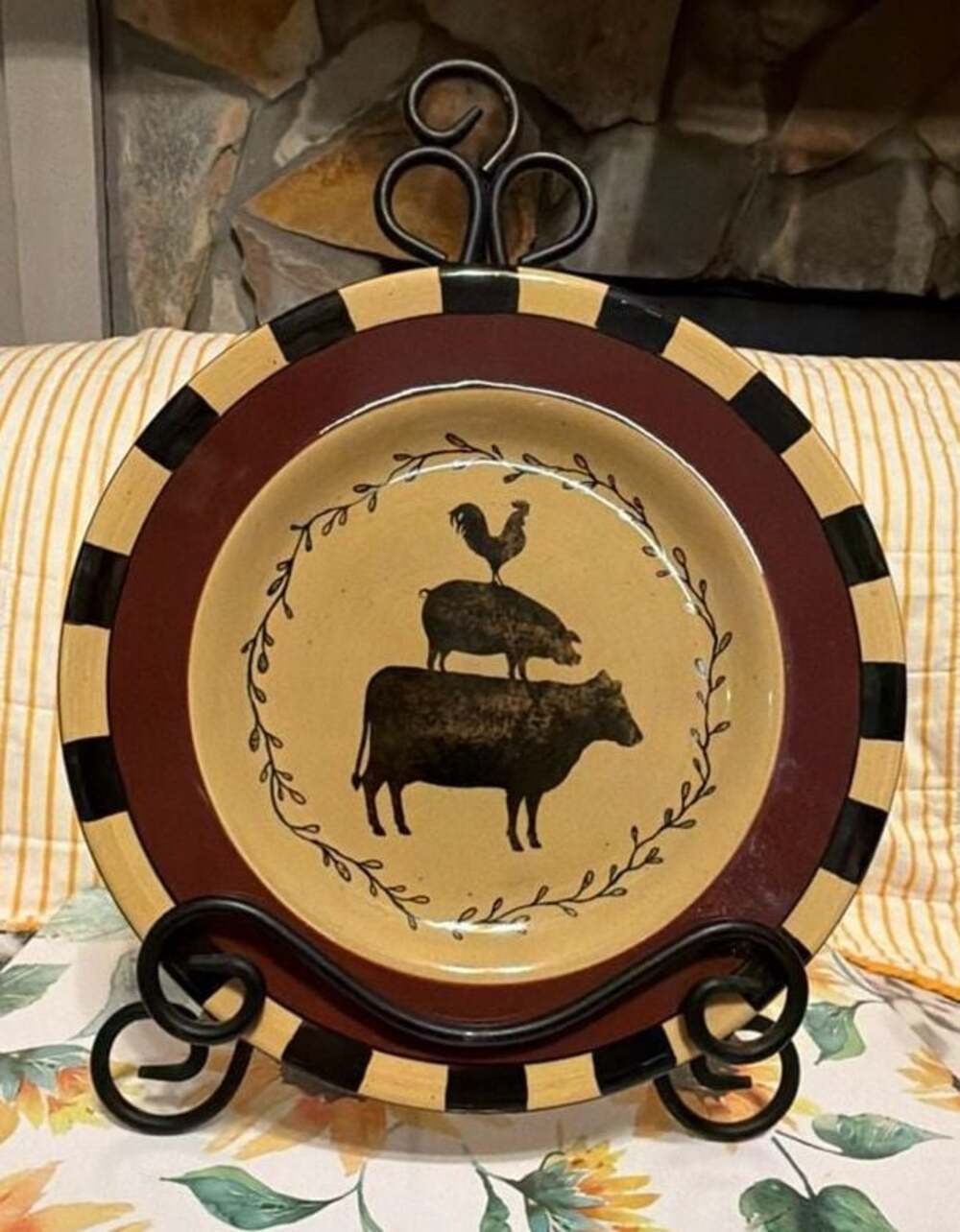 Young's Inc Heartfelt Kitchen Creations Farmhouse Stacked Animals Deco Plate